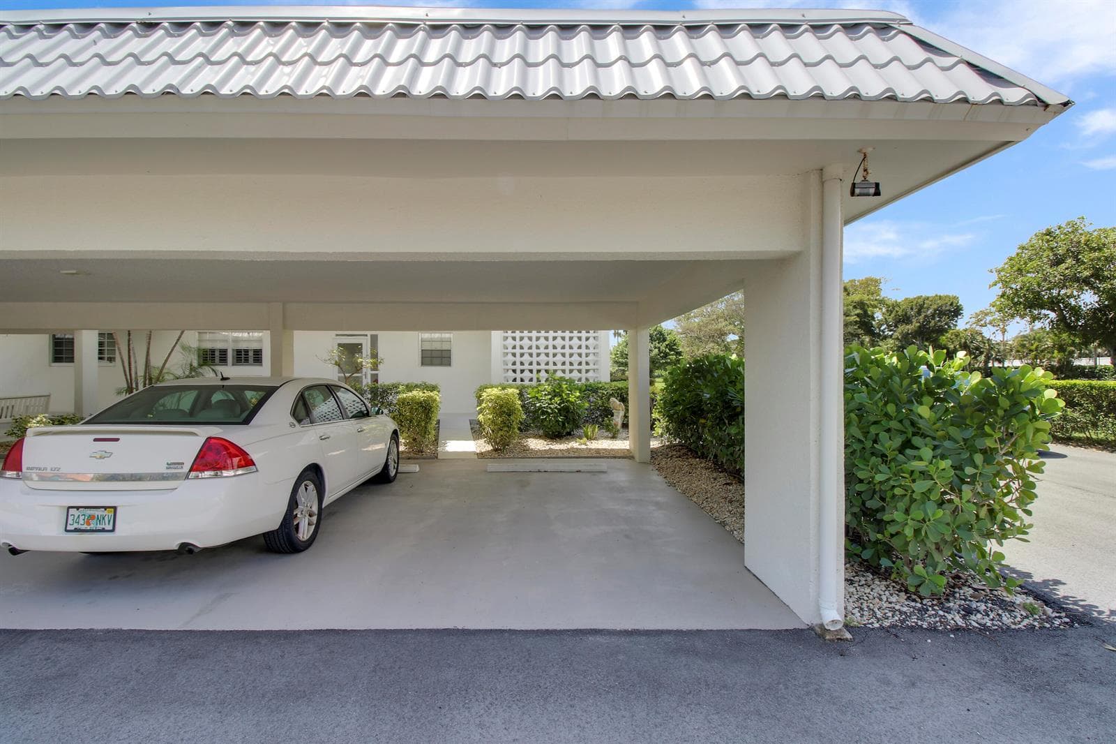 100 Waterway Road photo 19