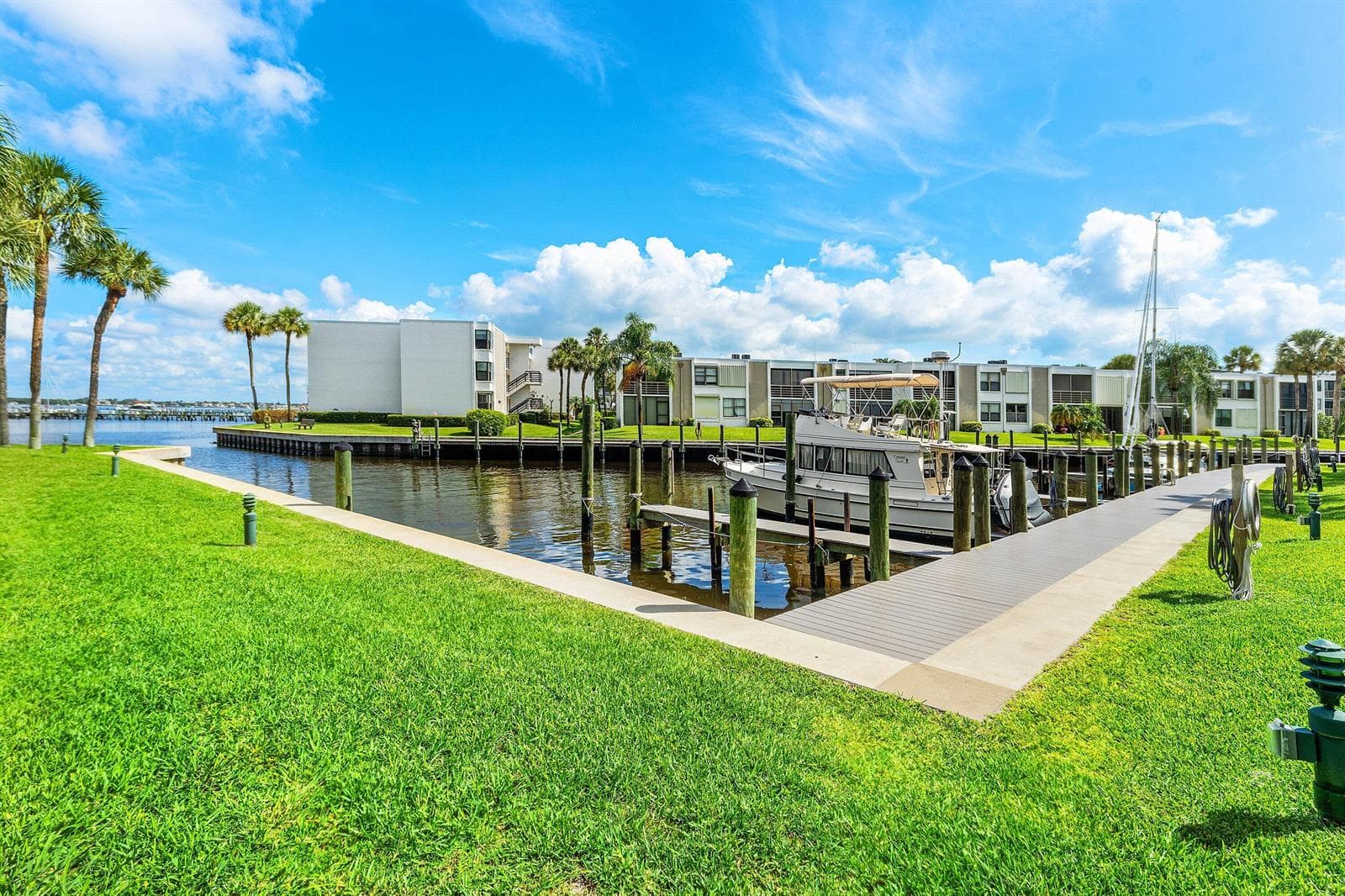 1950 SW Palm City Road #14203 1