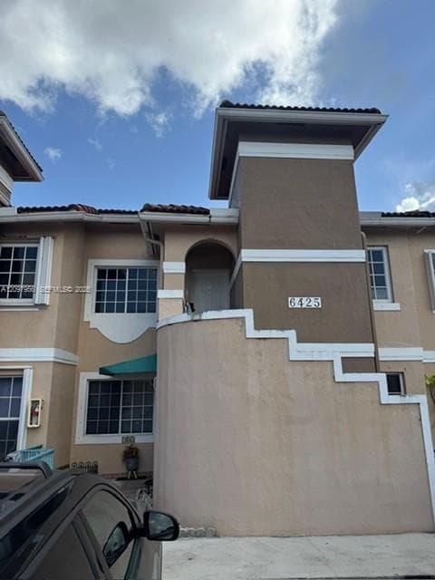 6425 SW 130th Pl 704 photo 2