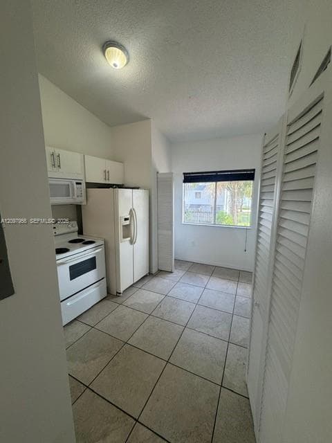 6425 SW 130th Pl 704 photo 7
