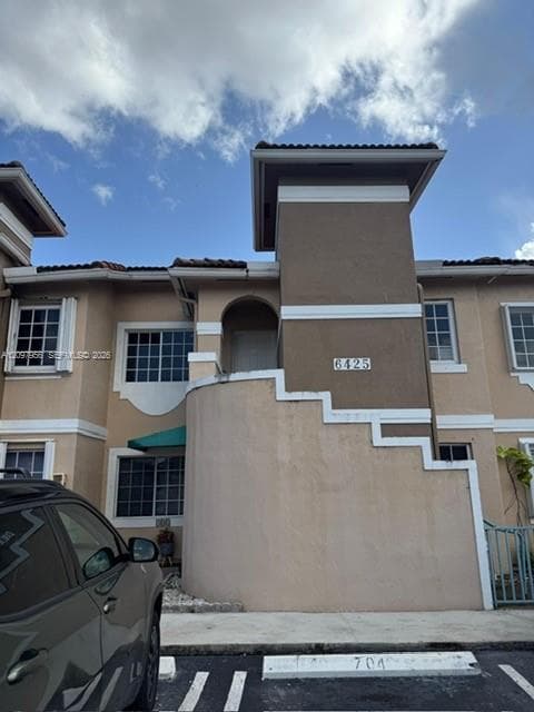 6425 SW 130th Pl 704 photo 1