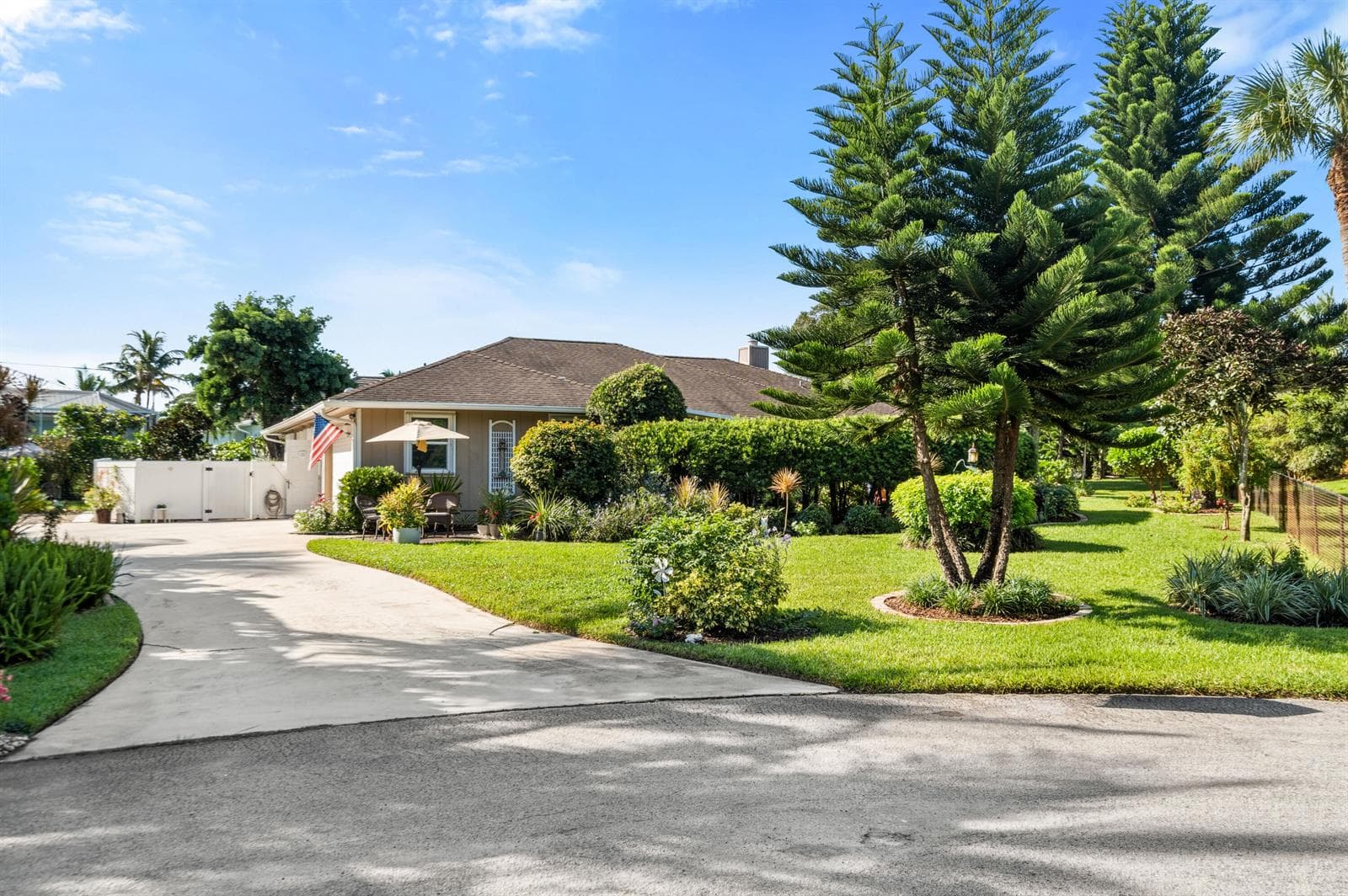 4662 Cheerio Way photo 9