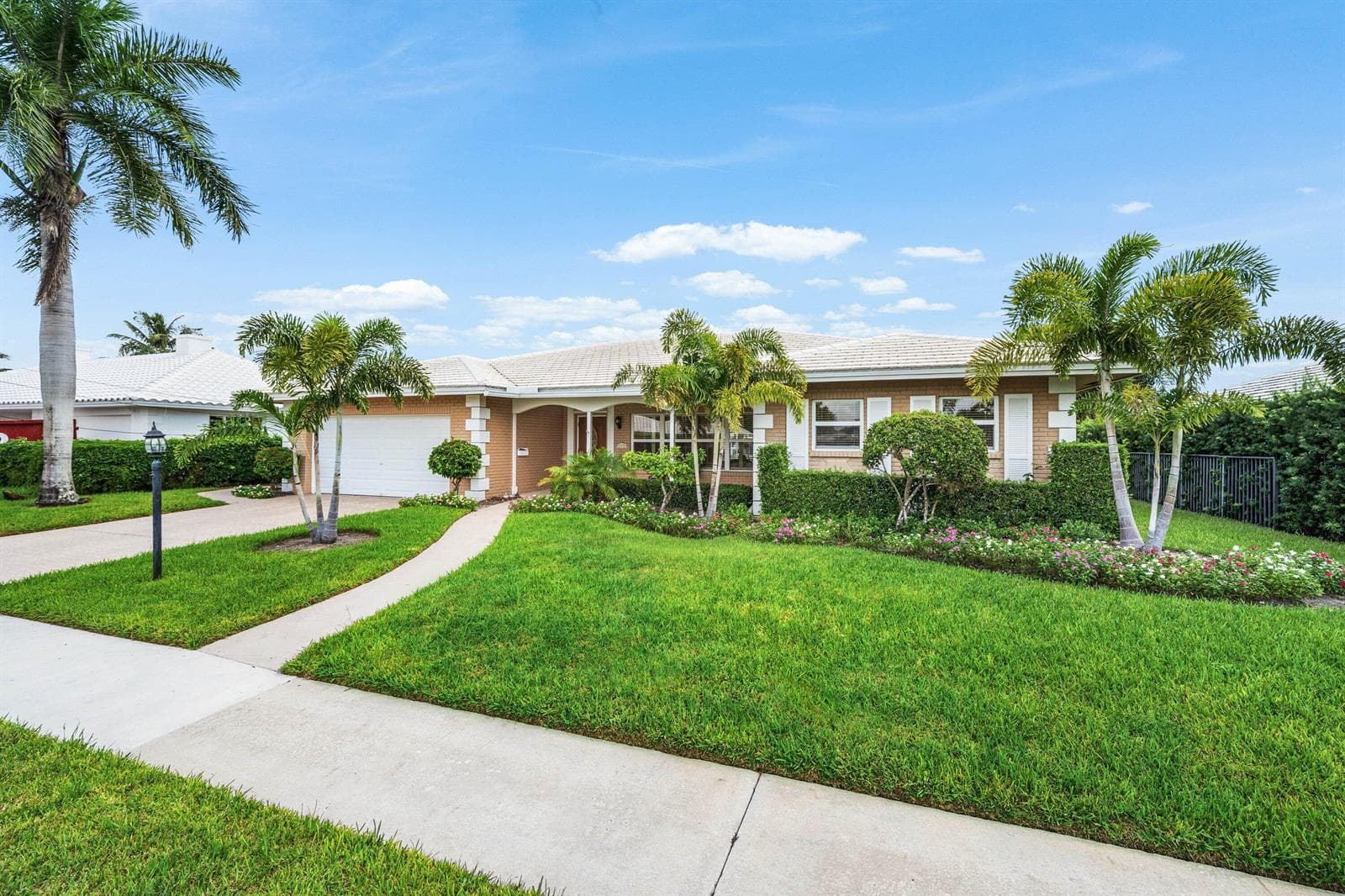 1338 Cypress Way photo 4
