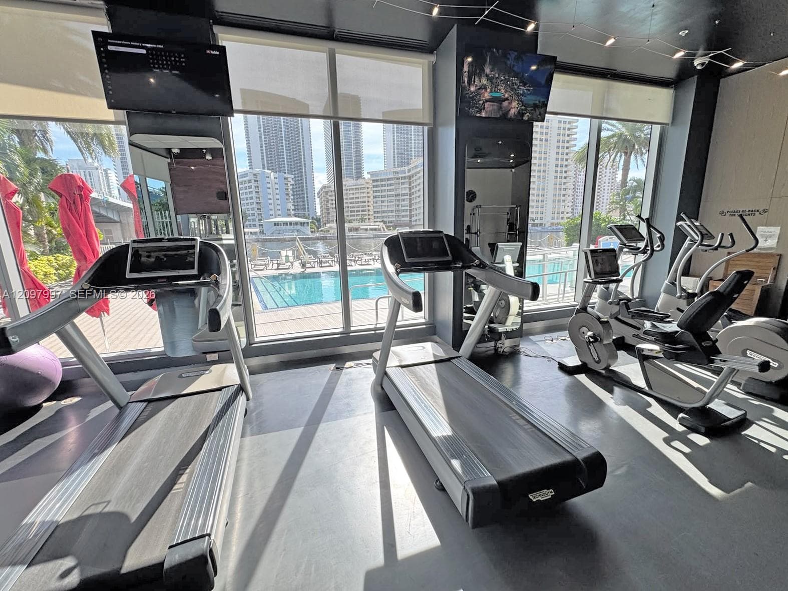 2602 E Hallandale Beach Blvd R2004 photo 13