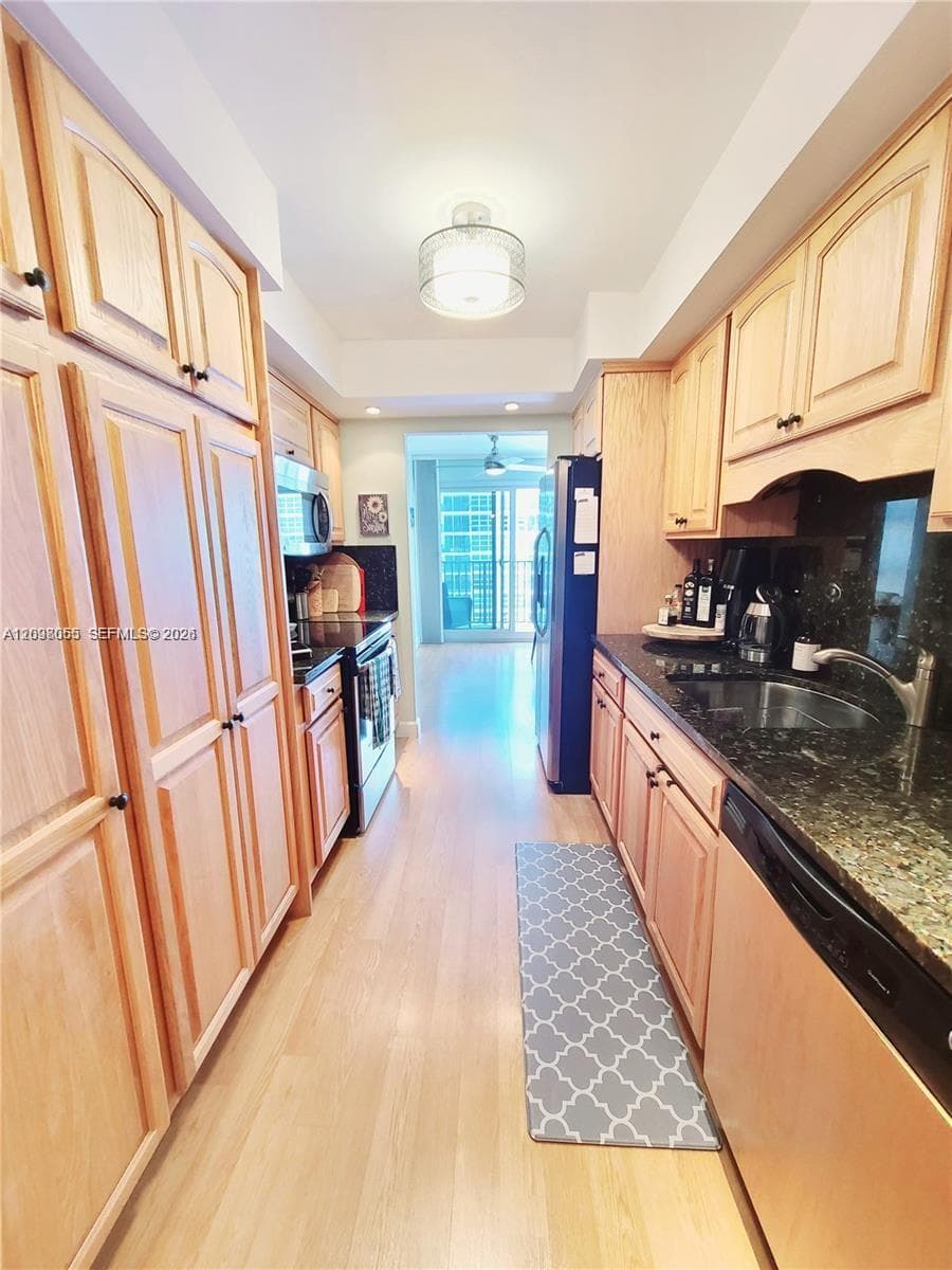 531 N Ocean Blvd 1102 photo 3