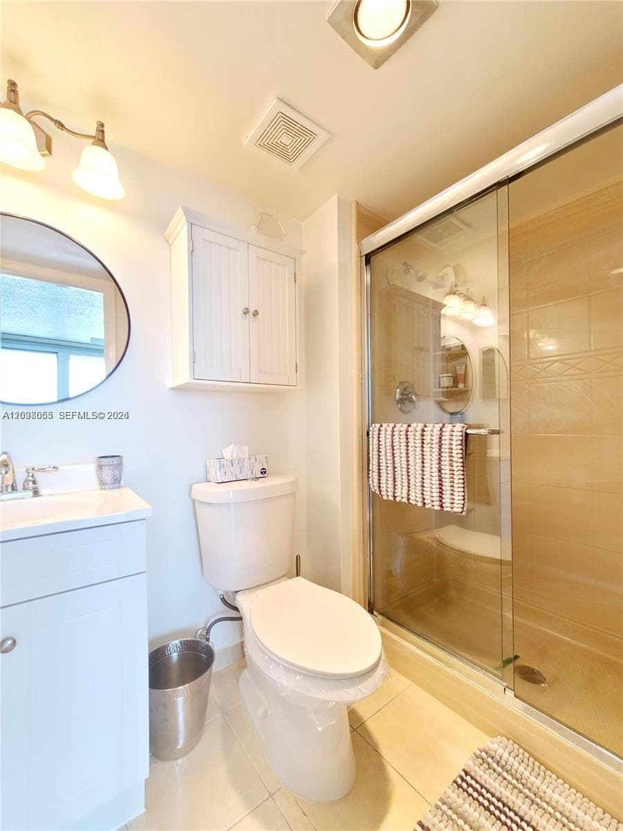 531 N Ocean Blvd 1102 photo 9