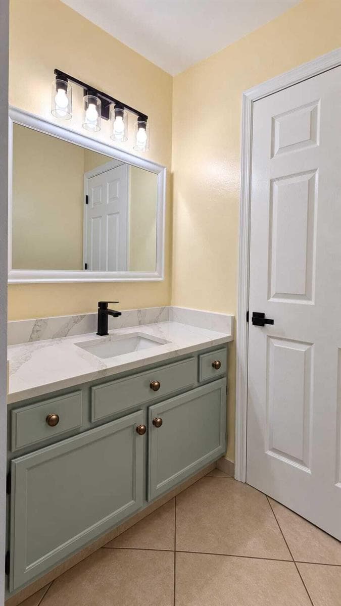 105 S RIVERSIDE Drive 304 photo 19