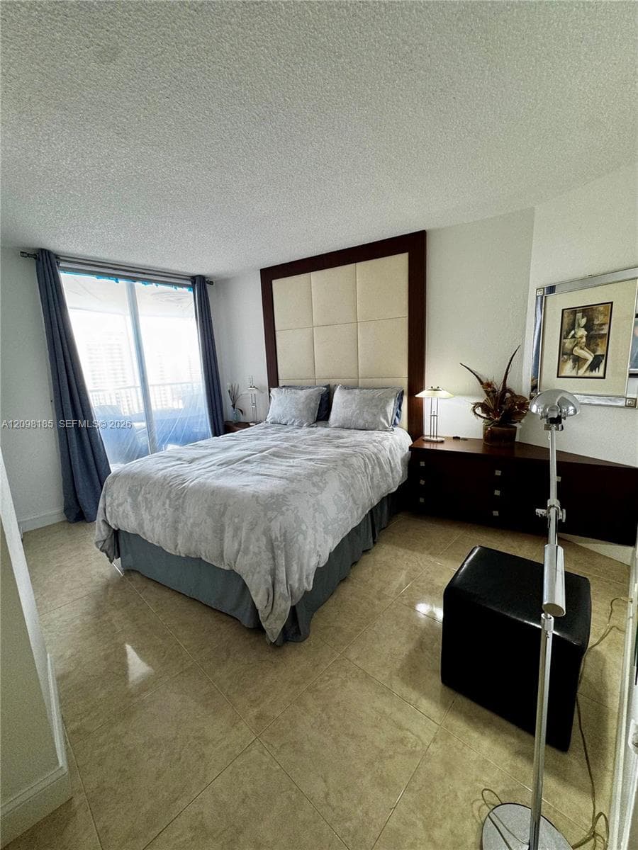 100 Golden Isles Dr 1405 photo 14
