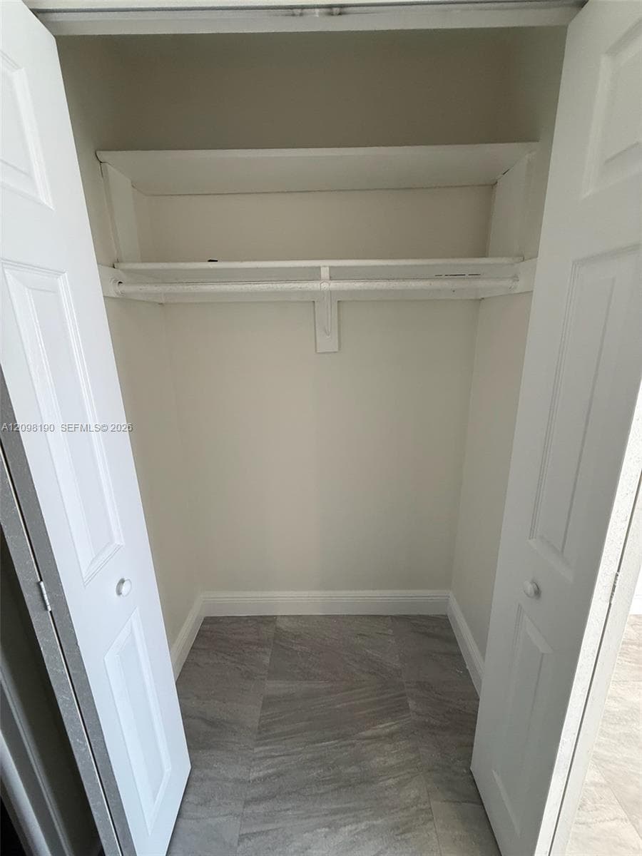 3948 NE 169th St 305 photo 14