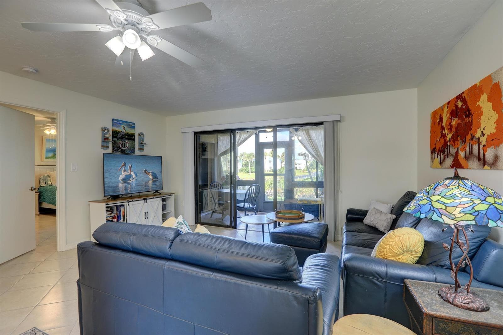 9626 RIVERSIDE Drive 1 photo 9