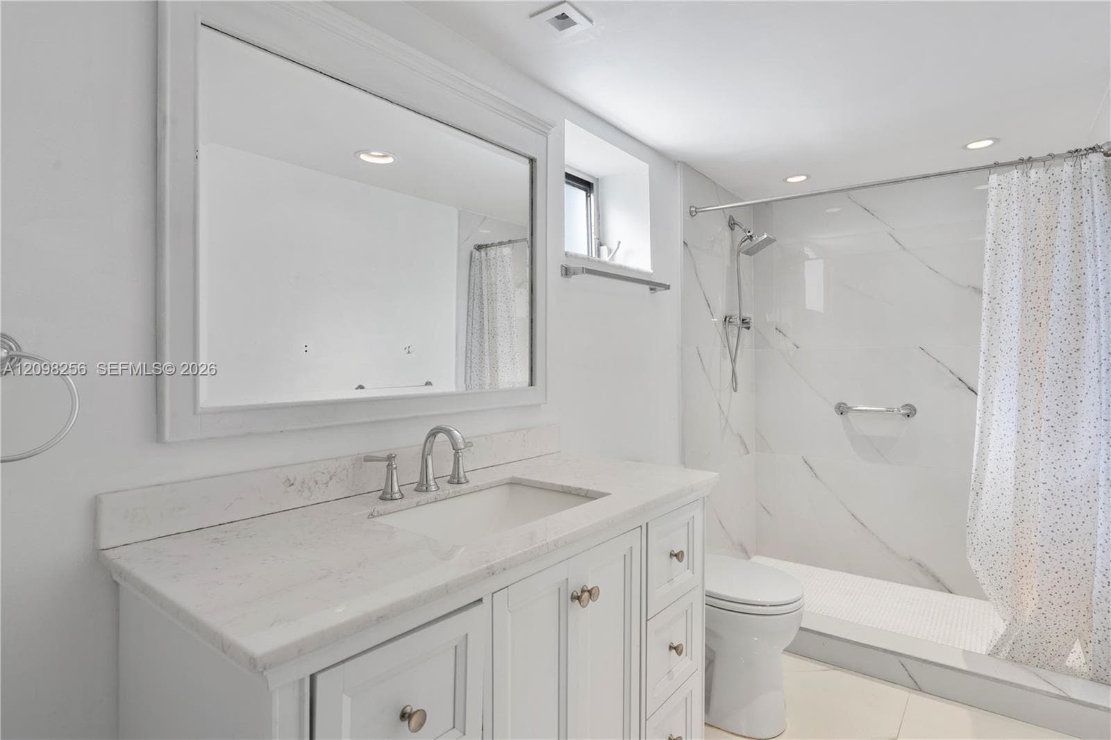 3750 NE 170th St 100 photo 10