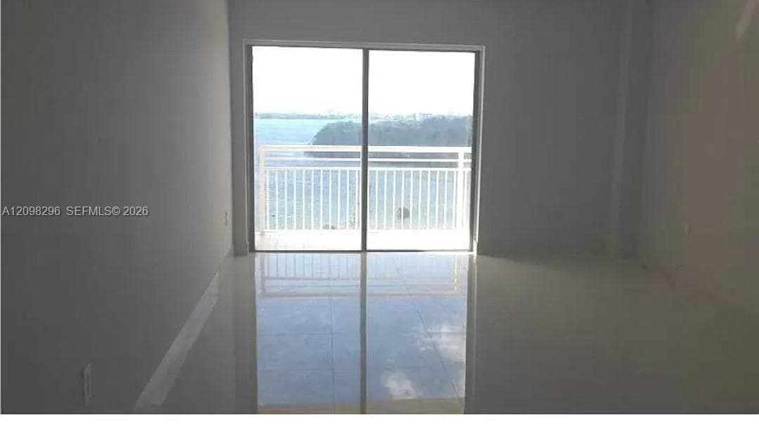 400 Kings Point Dr 1004 photo 1
