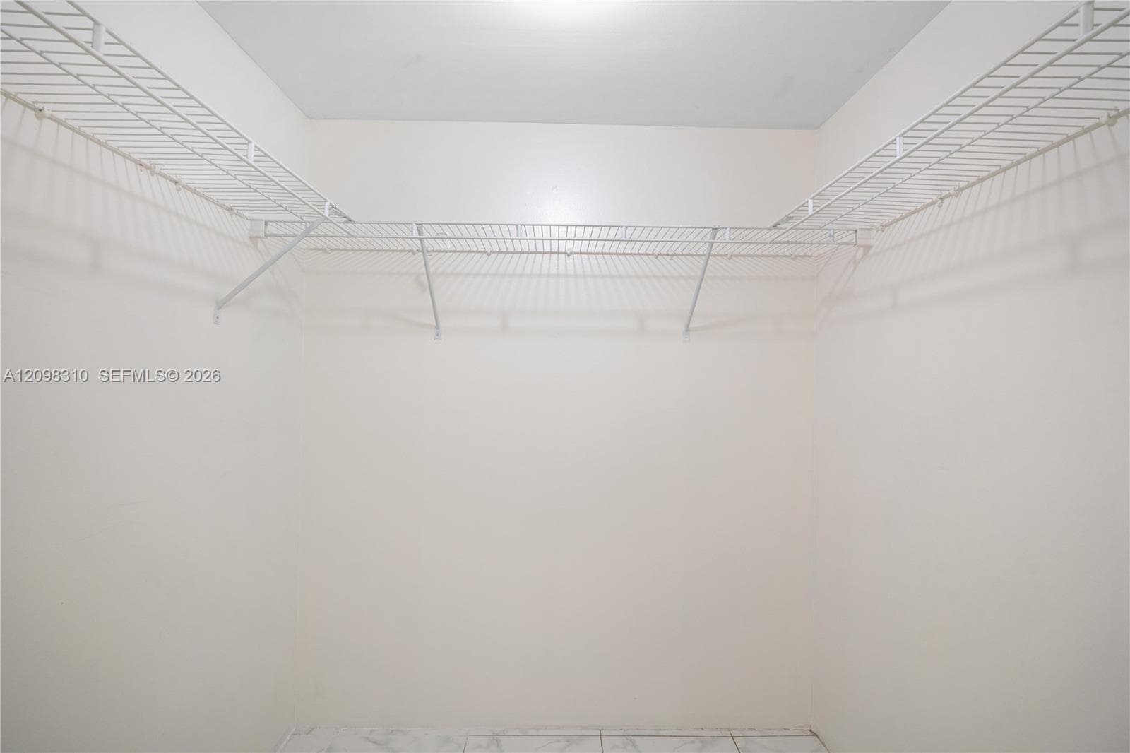 2750 NE 183rd St PH06 photo 22
