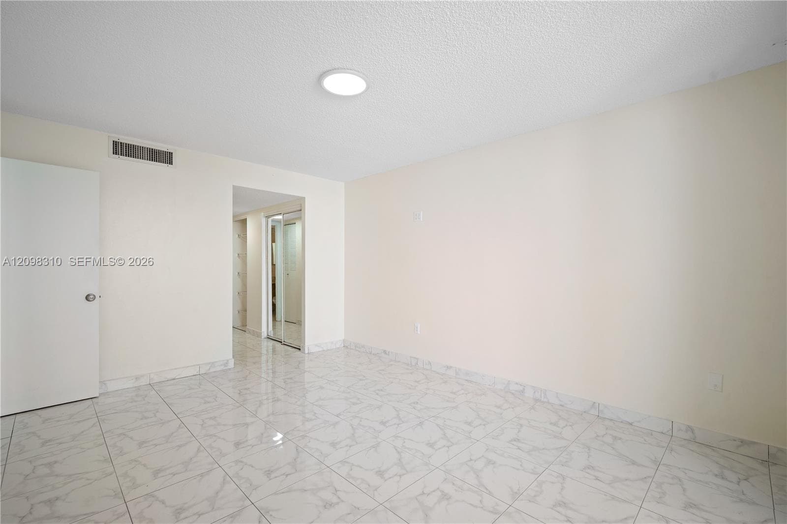 2750 NE 183rd St PH06 photo 20