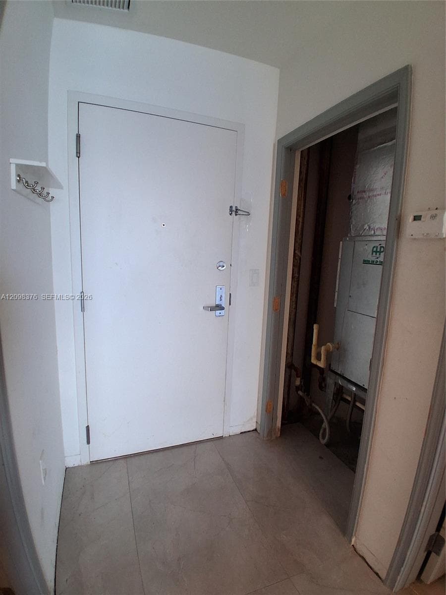7928 East Dr 1403 photo 9