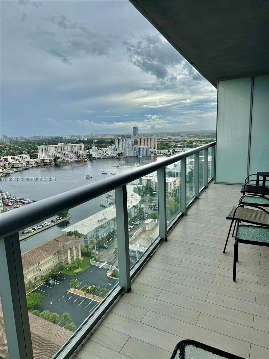 2602 E Hallandale Beach Blvd R2203 photo 13