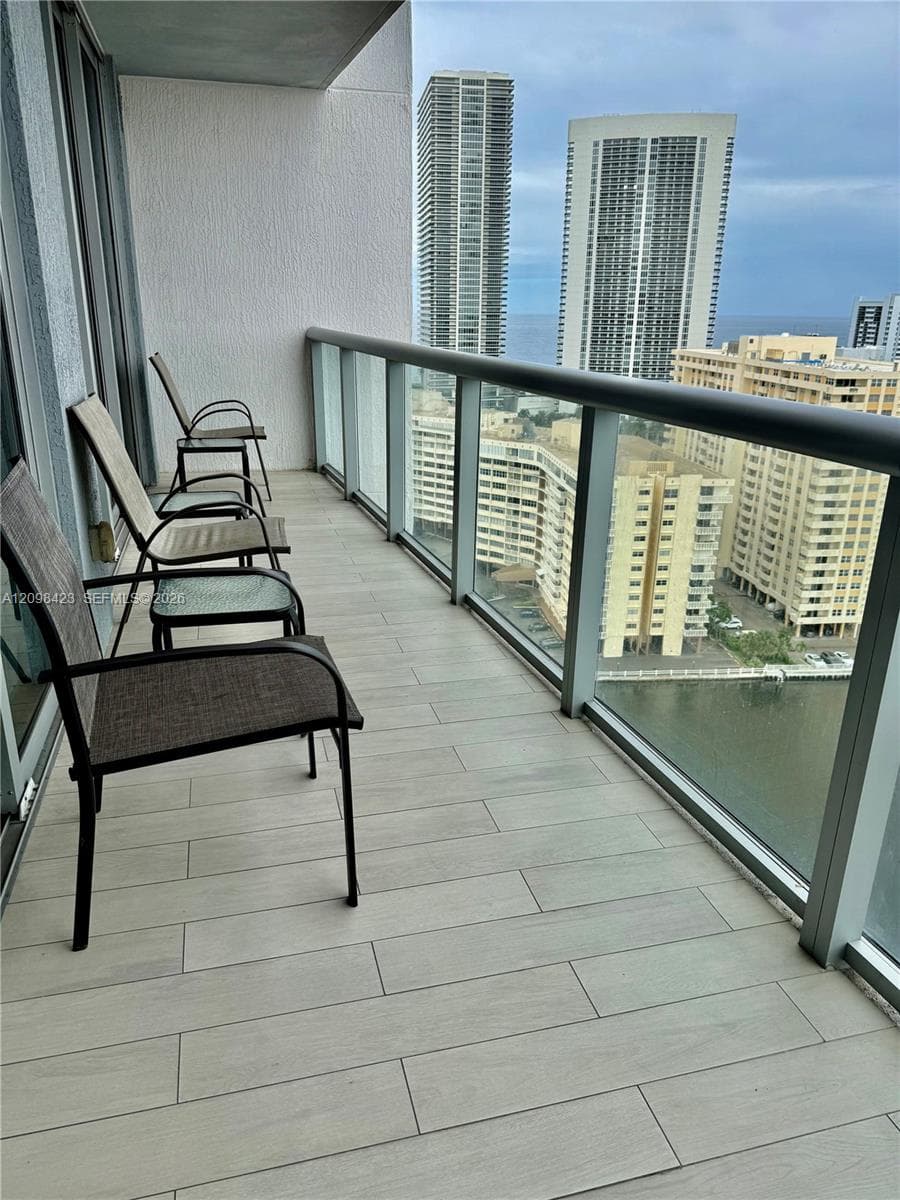 2602 E Hallandale Beach Blvd R2203 photo 12