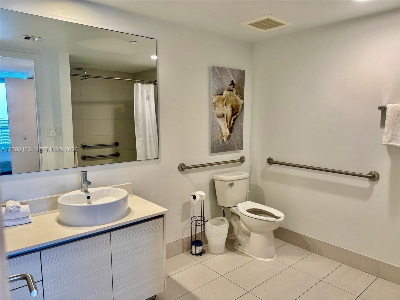 2602 E Hallandale Beach Blvd R2203 photo 19