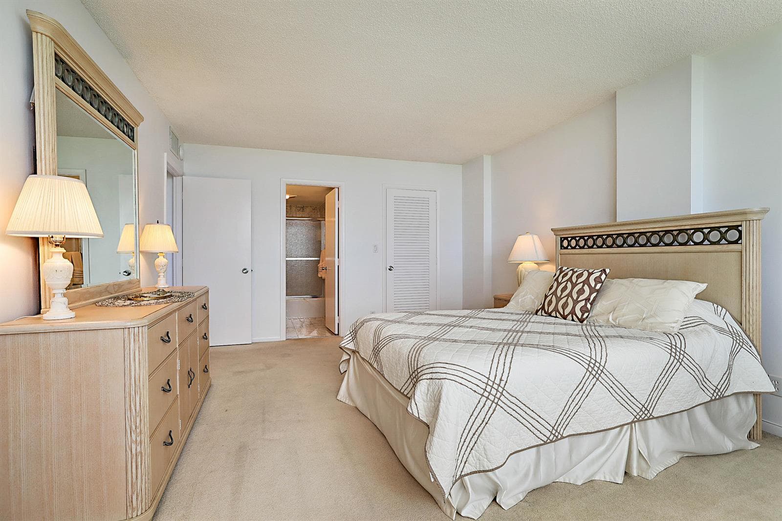 2121 N OCEAN Boulevard 1004E photo 23