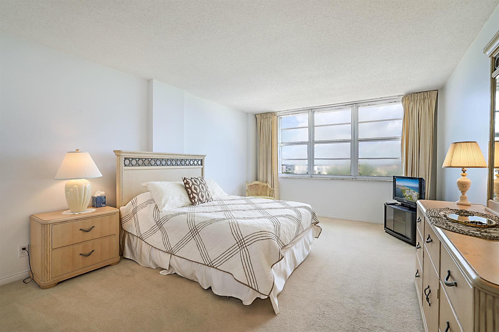 2121 N OCEAN Boulevard 1004E photo 21