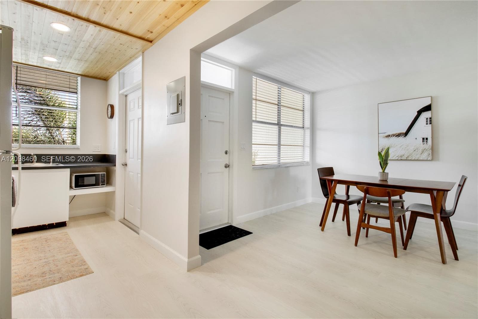 109 N Paradise Harbour Blvd 406 photo 11