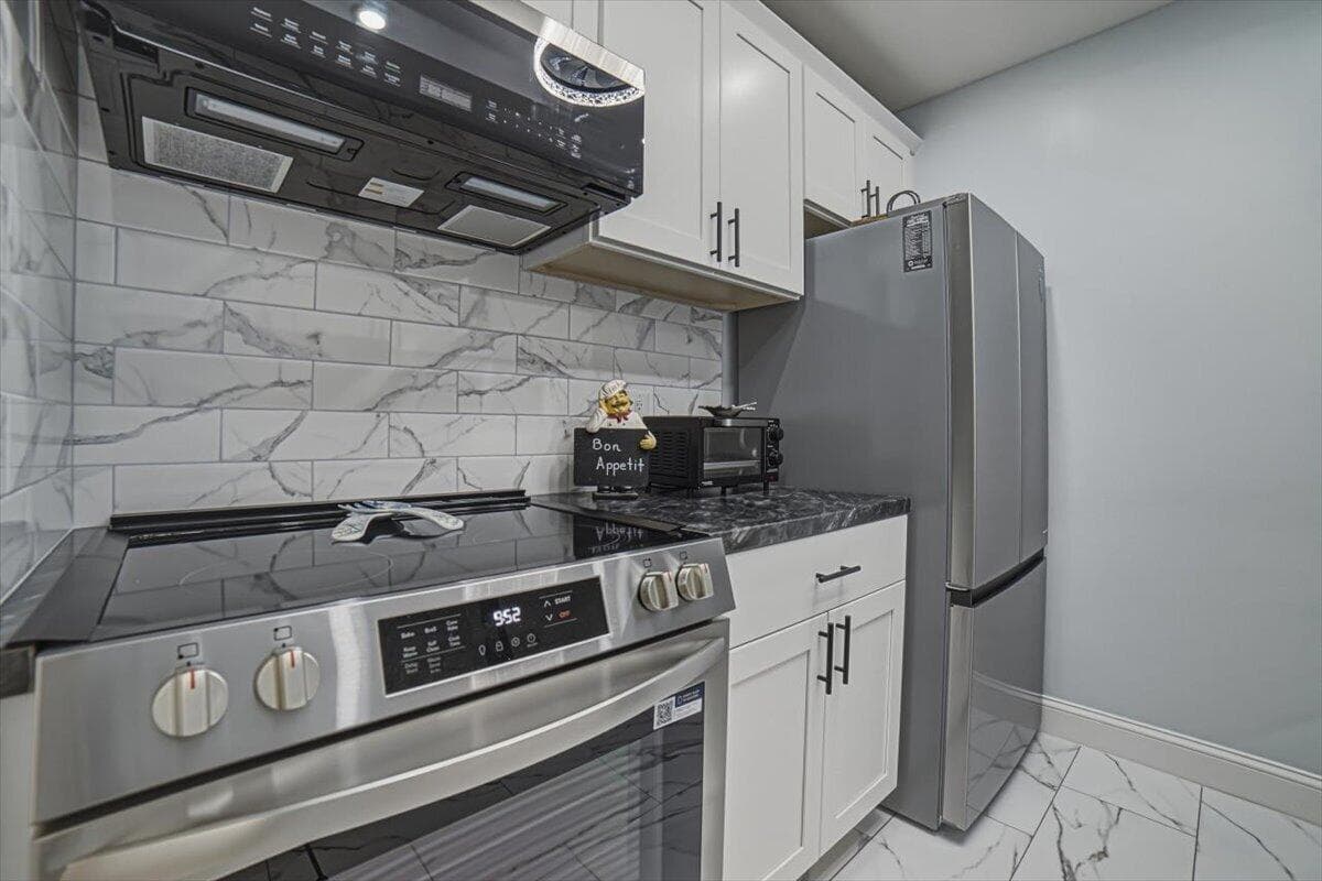 101 Doolen Court 205 photo 17