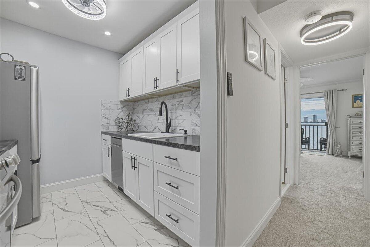 101 Doolen Court 205 photo 19