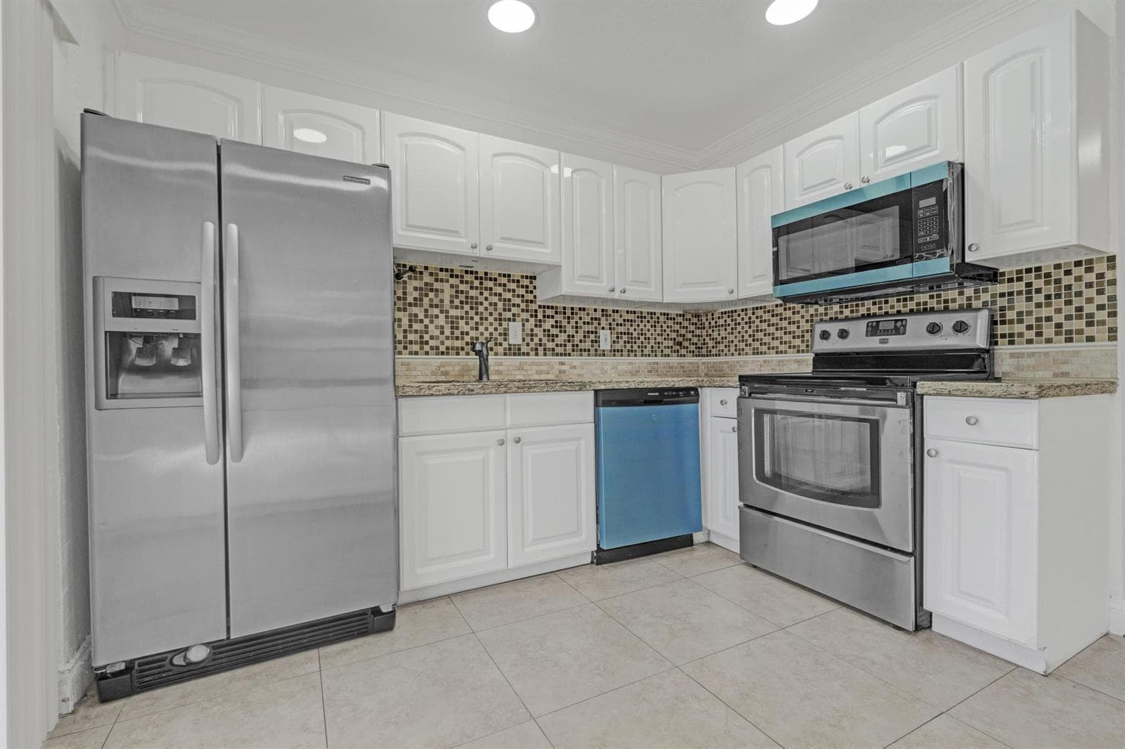 1820 NW 33RD Street photo 7