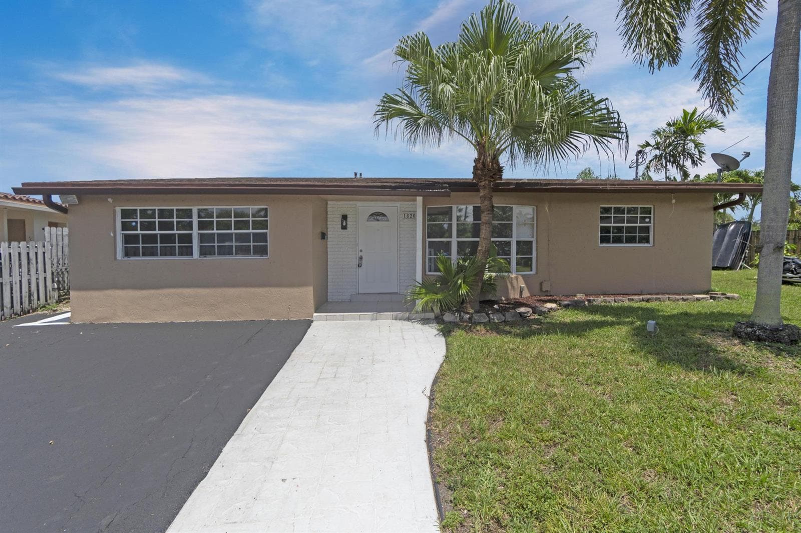 1820 NW 33RD Street photo 1
