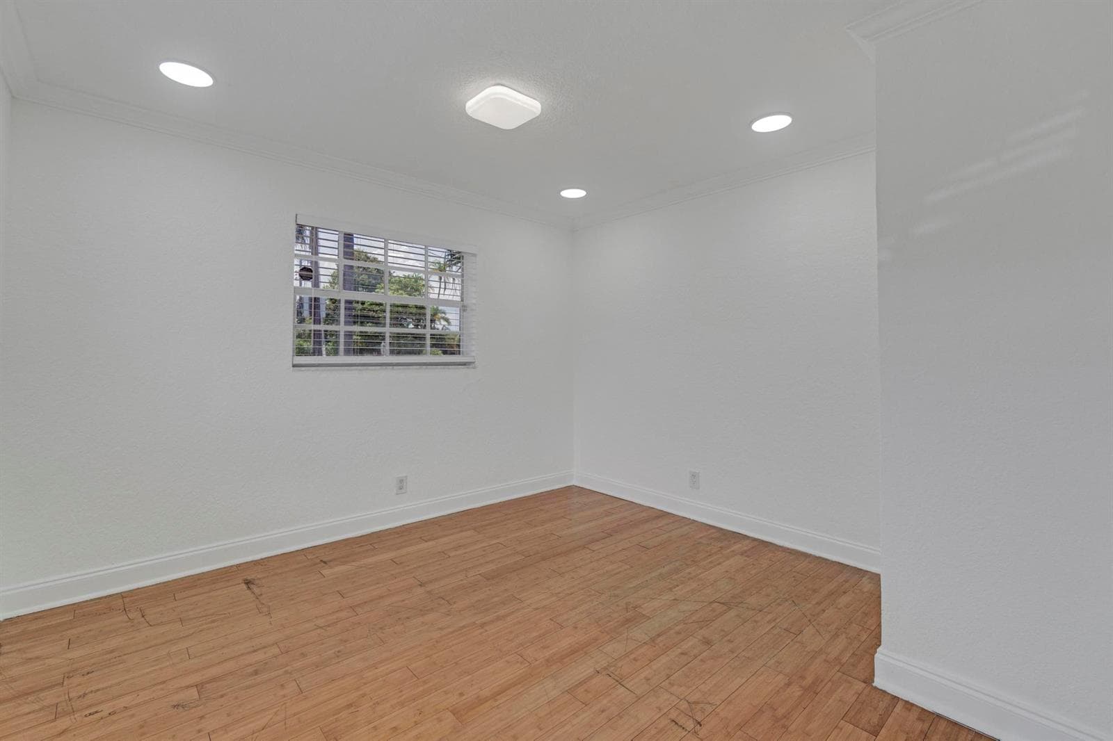 1820 NW 33RD Street photo 20