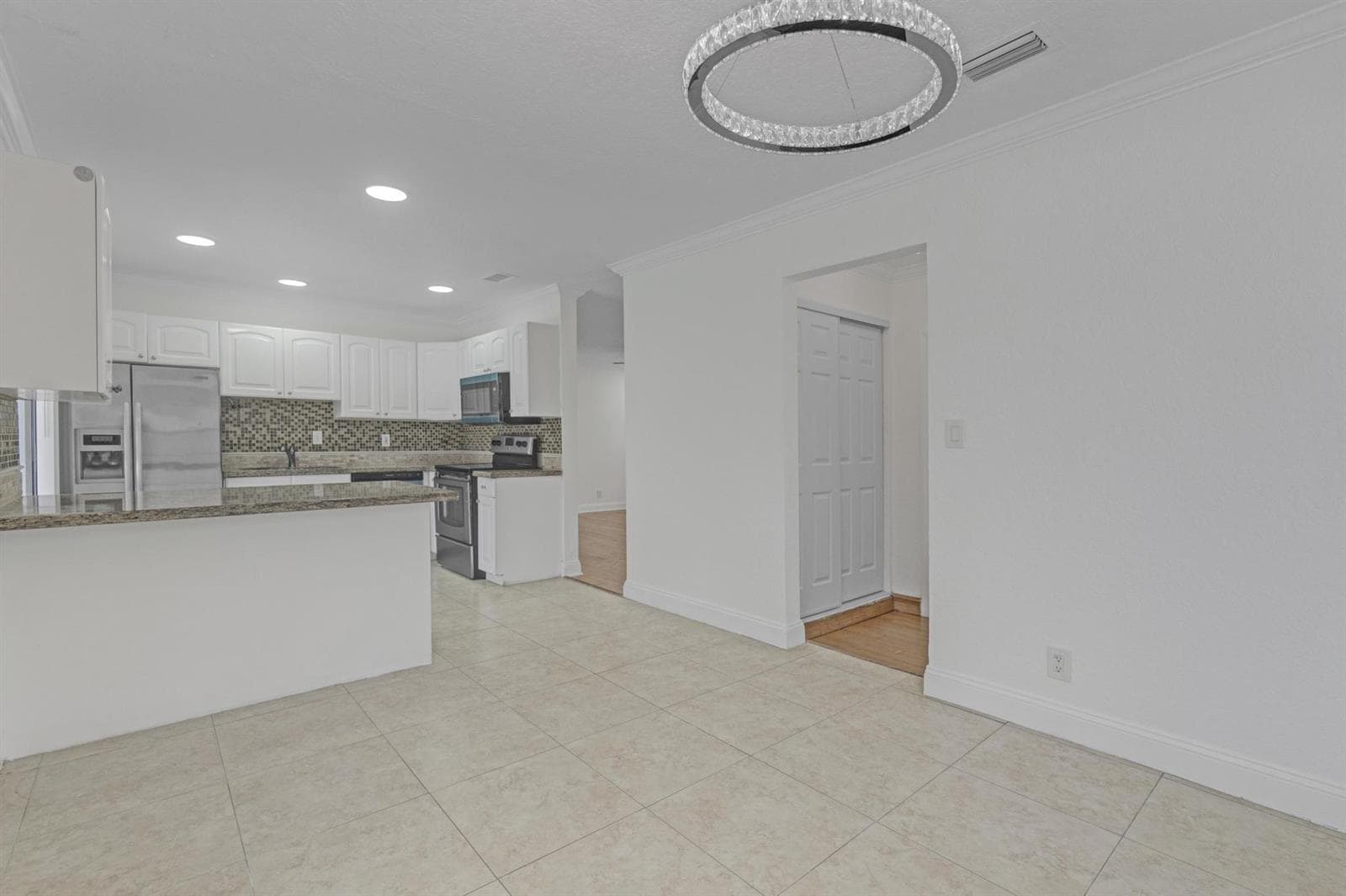 1820 NW 33RD Street photo 24