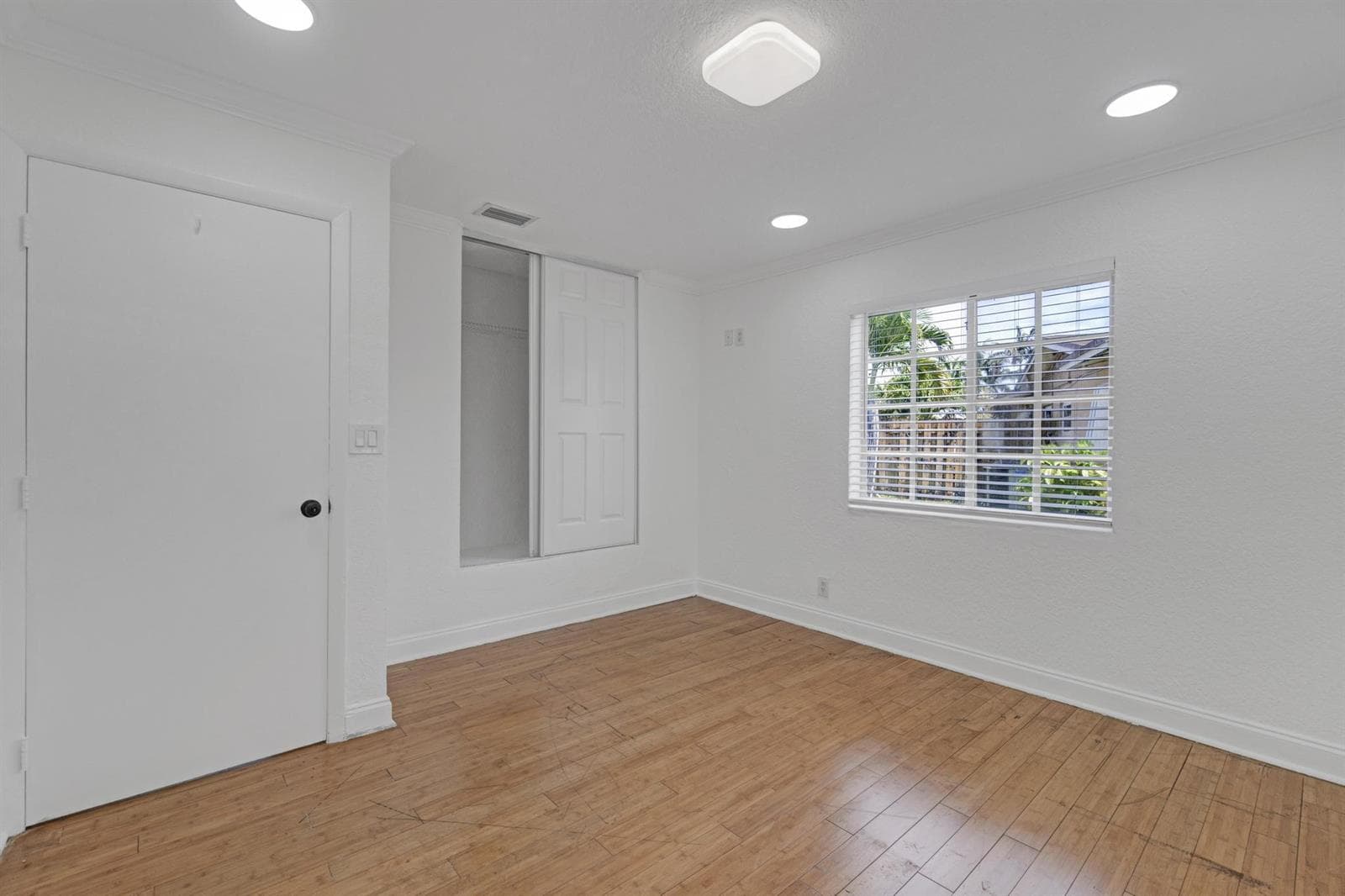1820 NW 33RD Street photo 19