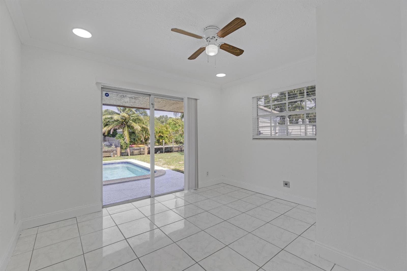 1820 NW 33RD Street photo 8