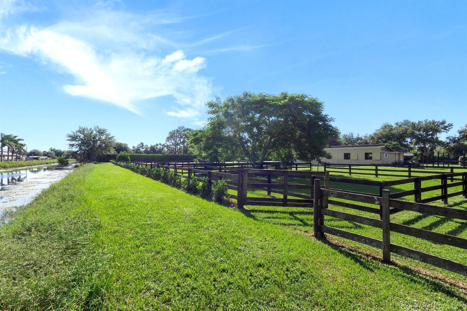16693 Deer Path Lane photo 23