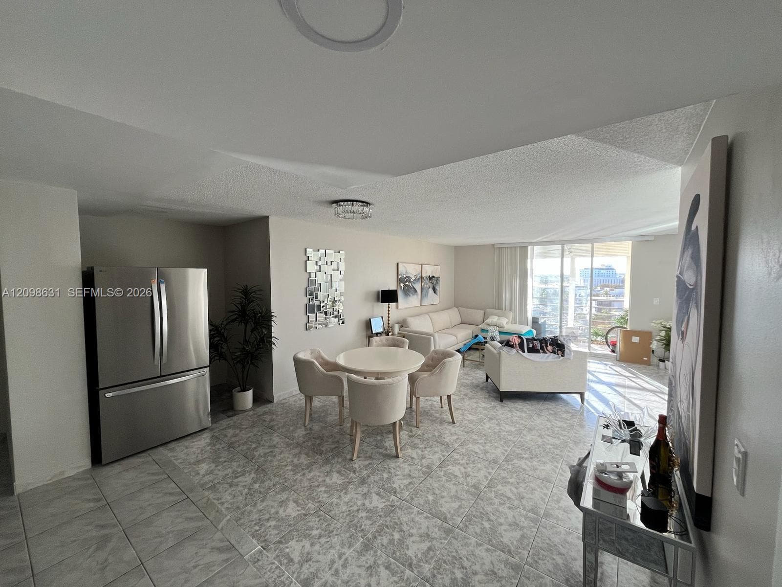 100 Golden Isles Dr 909 photo 3