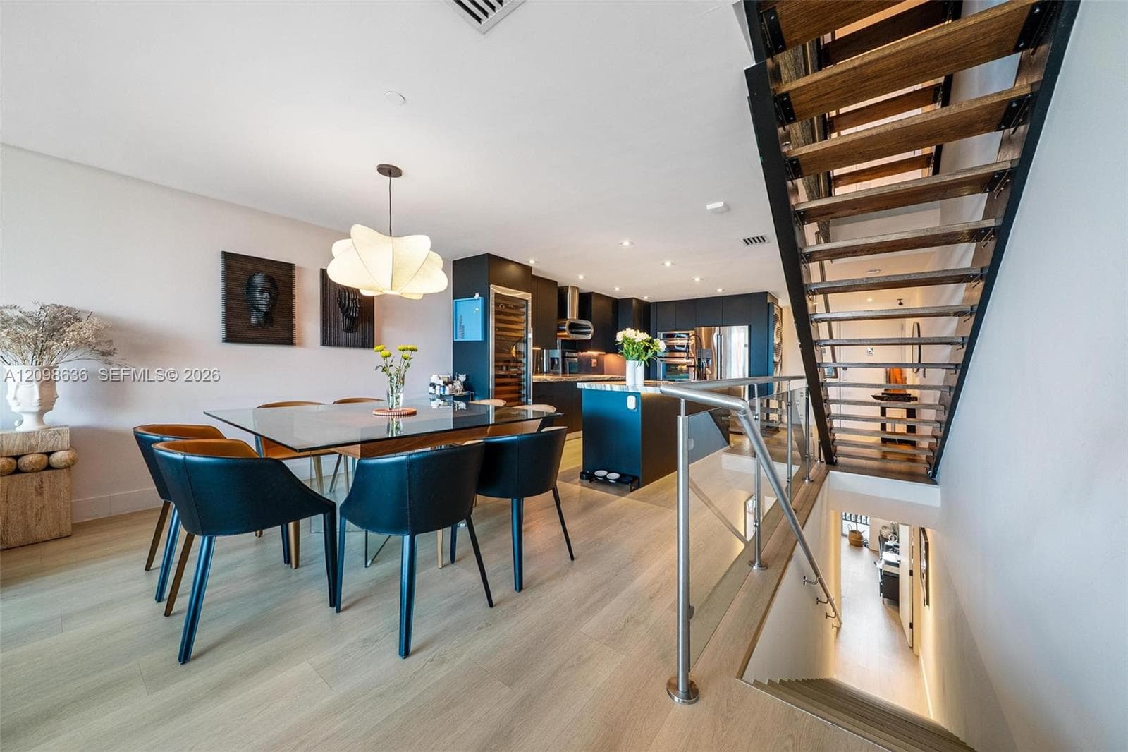 2950 NE 188th St 524 photo 14