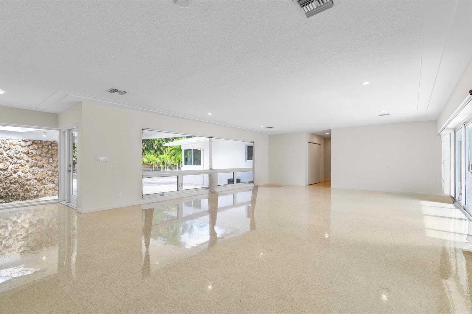 2341 SW 26th Avenue photo 9