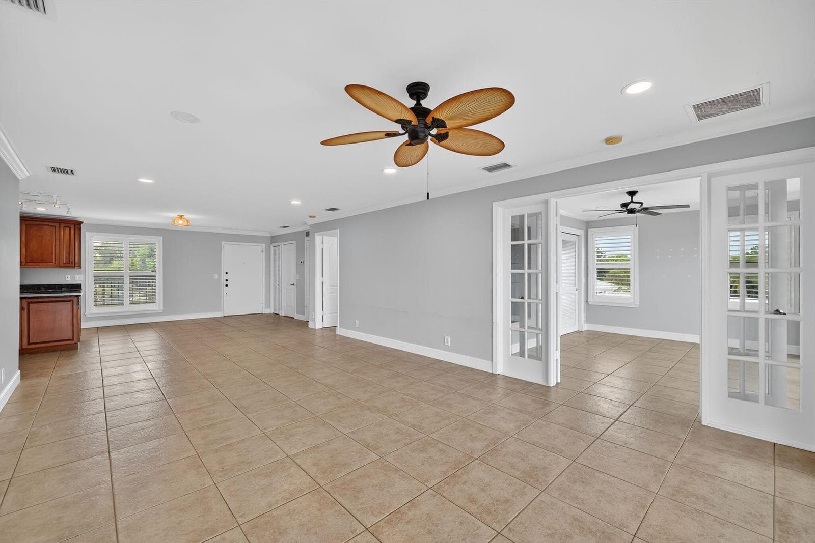 624 SW SAINT LUCIE Crescent 308 photo 16