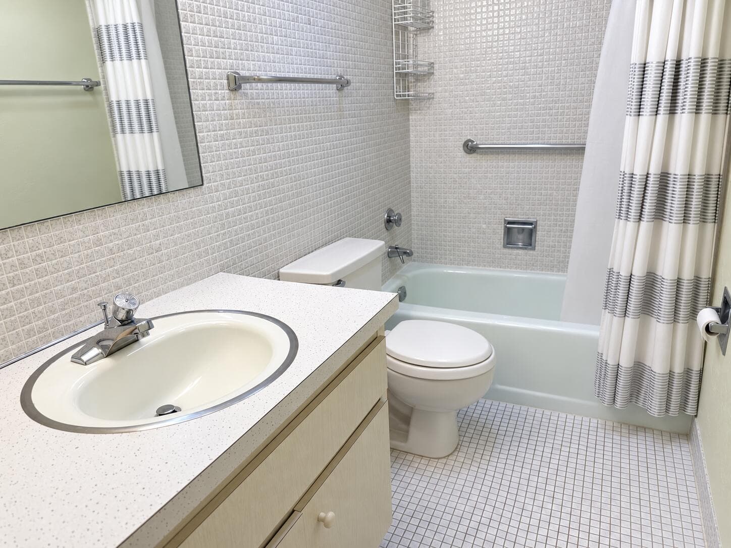 1427 E Hillsboro Boulevard Apt 528 photo 16