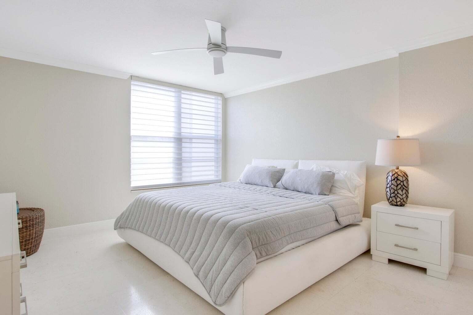 8 Royal Palm Way 2010 photo 16