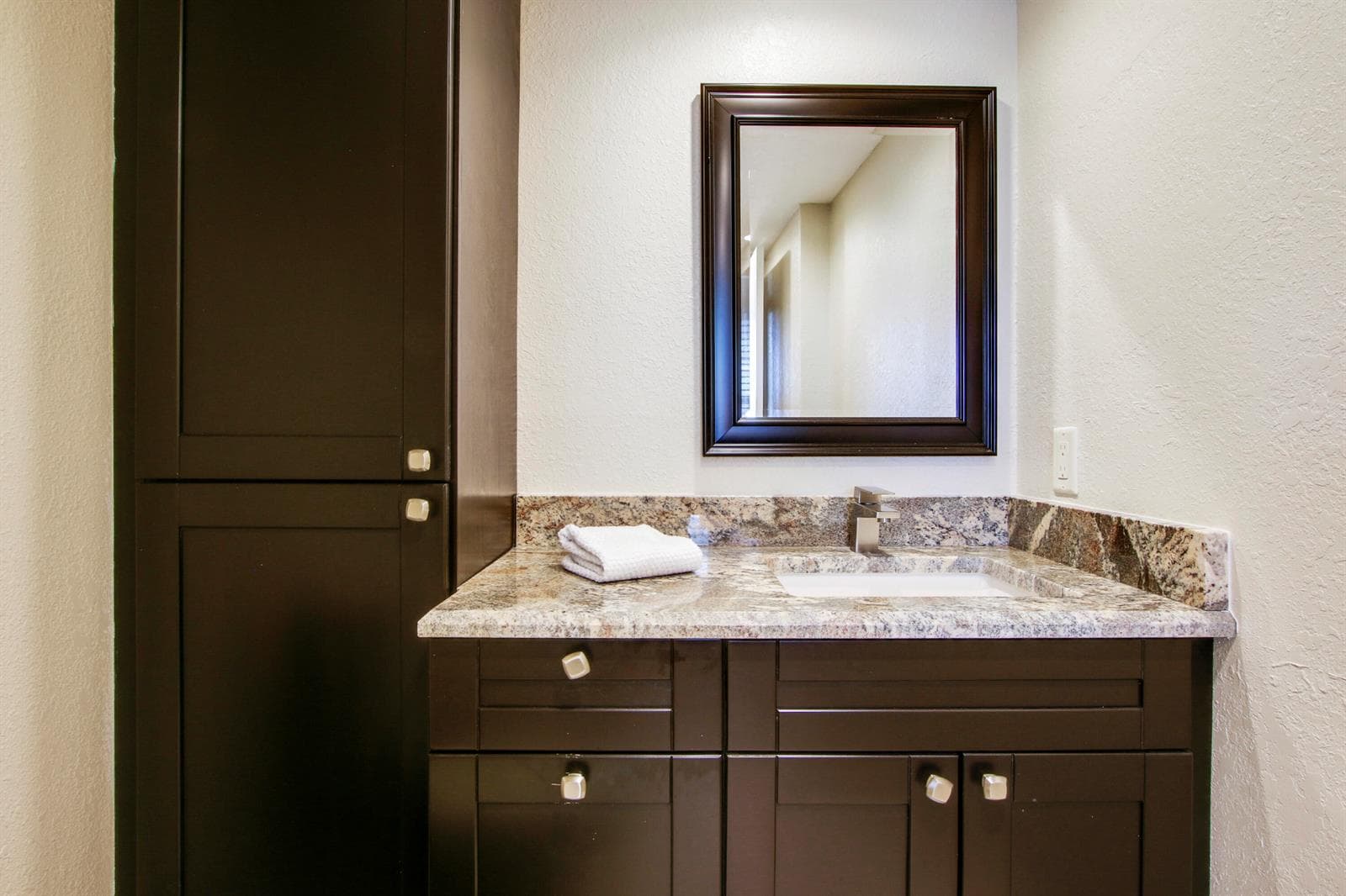 8 Royal Palm Way 2010 photo 22