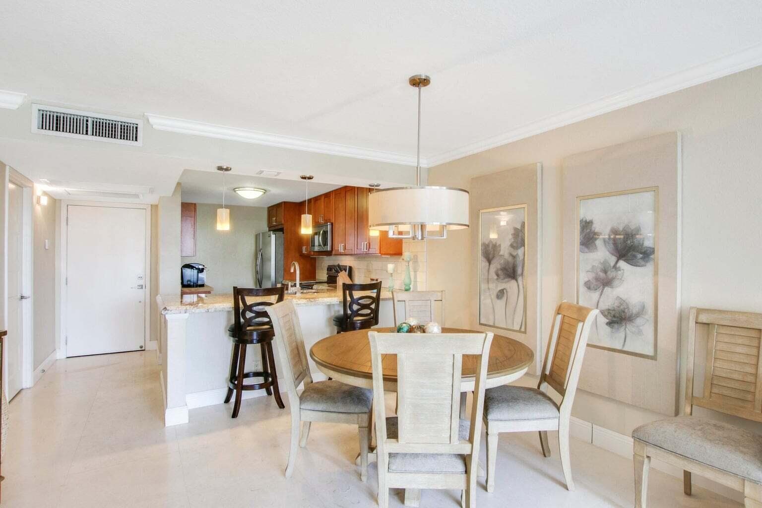 8 Royal Palm Way 2010 photo 10
