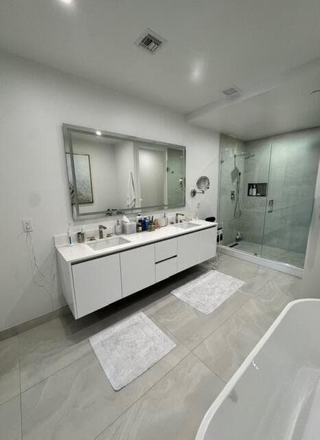 220 Lake Shore Drive 503 photo 22