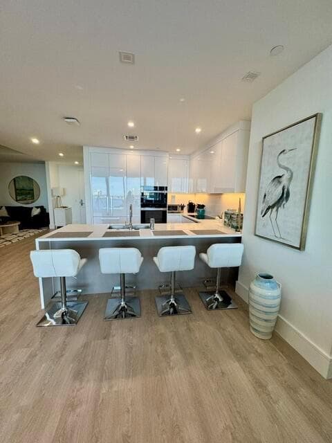 220 Lake Shore Drive 503 photo 7