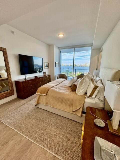 220 Lake Shore Drive 503 photo 18