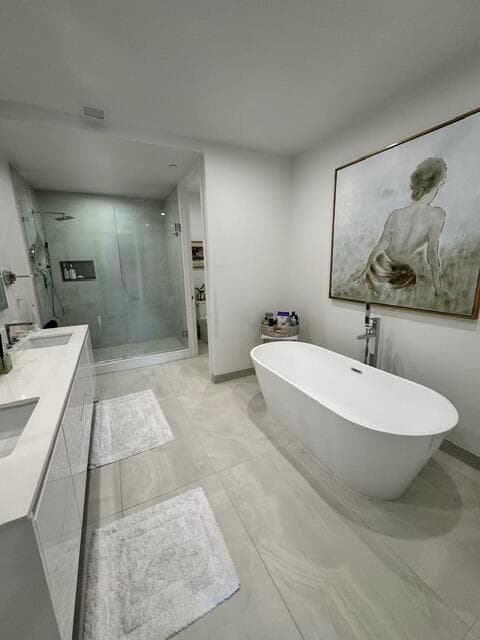 220 Lake Shore Drive 503 photo 19