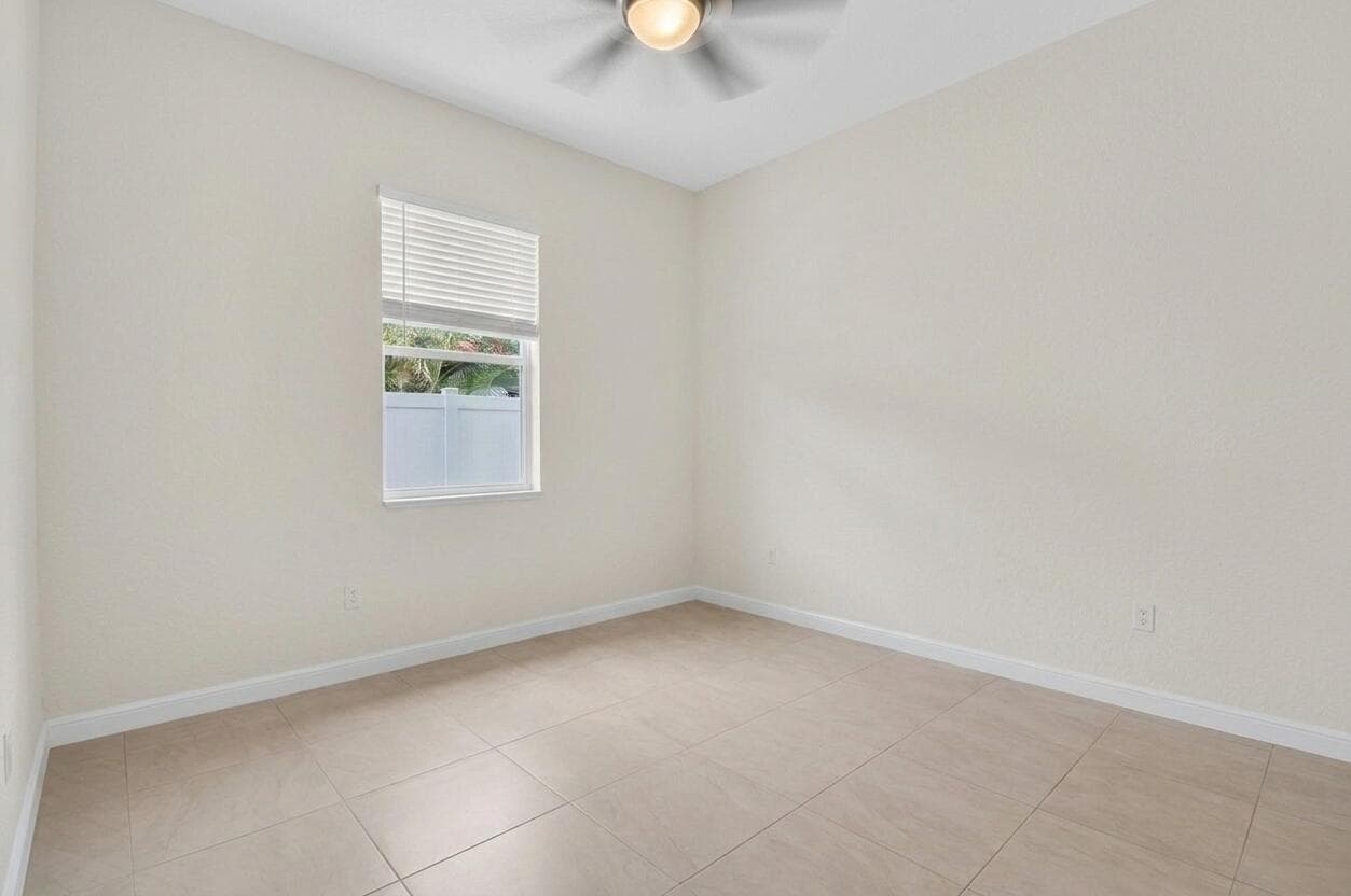 23329 LAGO MAR Circle photo 16