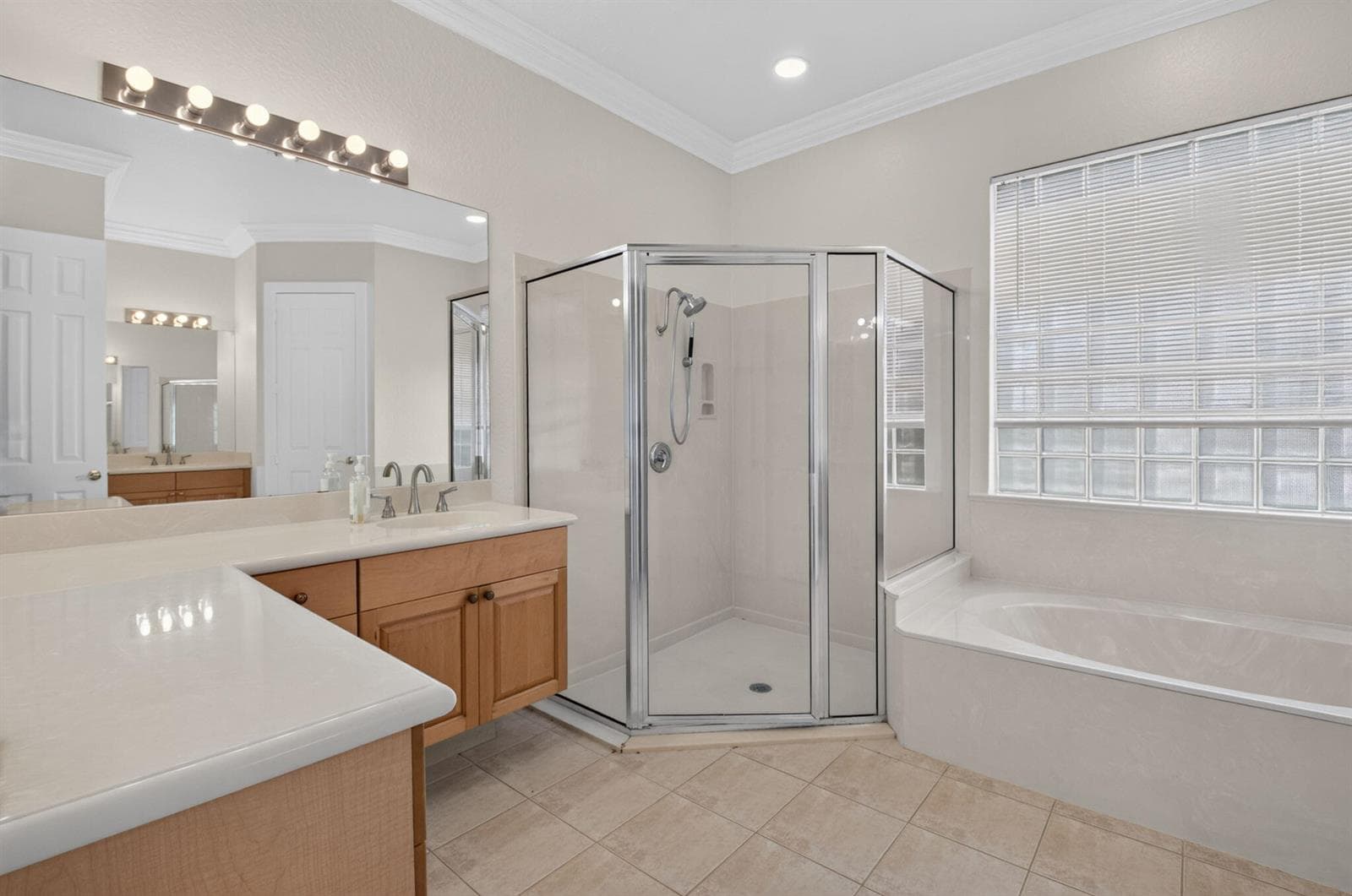 23329 LAGO MAR Circle photo 14