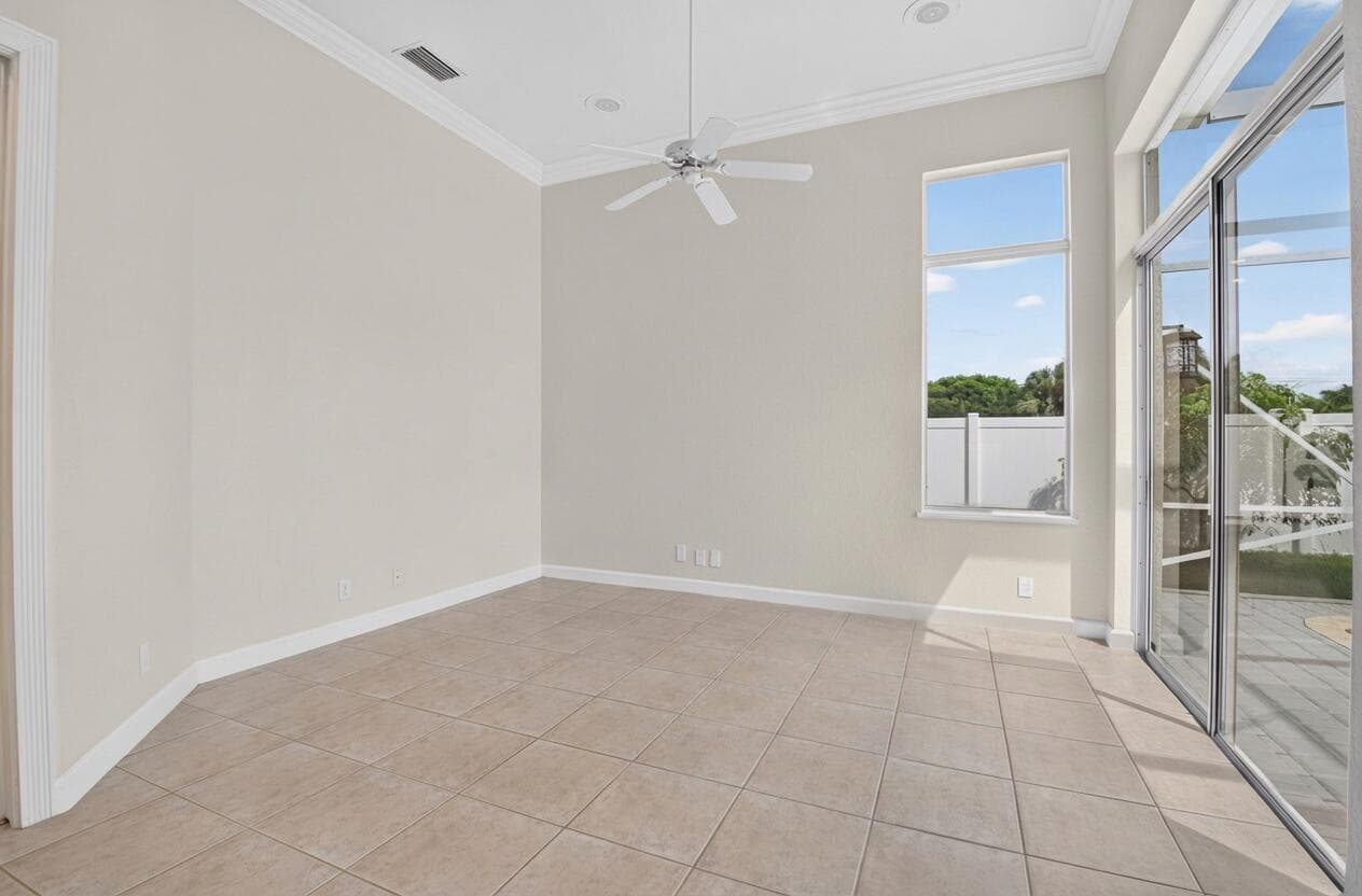 23329 LAGO MAR Circle photo 11