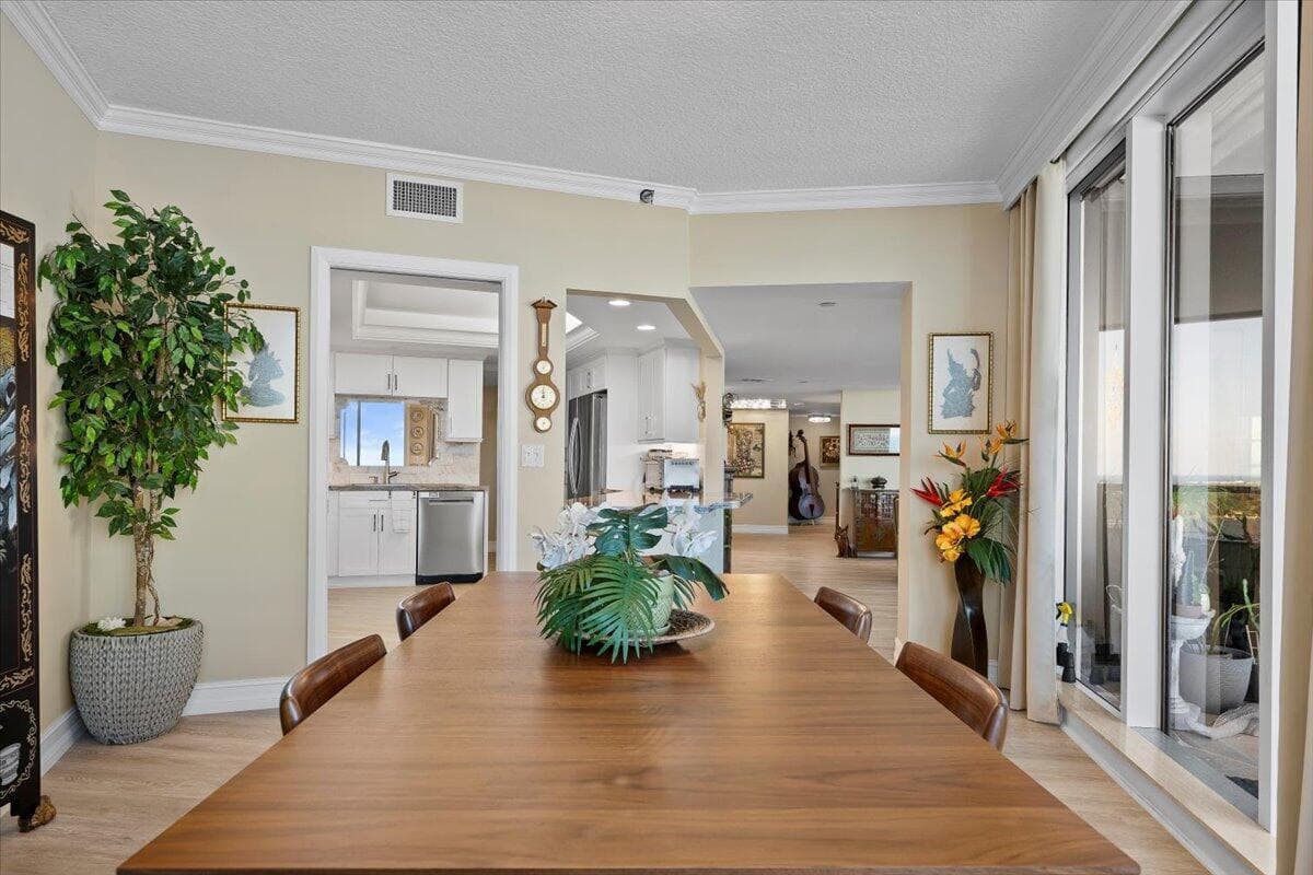 100 LAKESHORE Drive 2156 photo 11